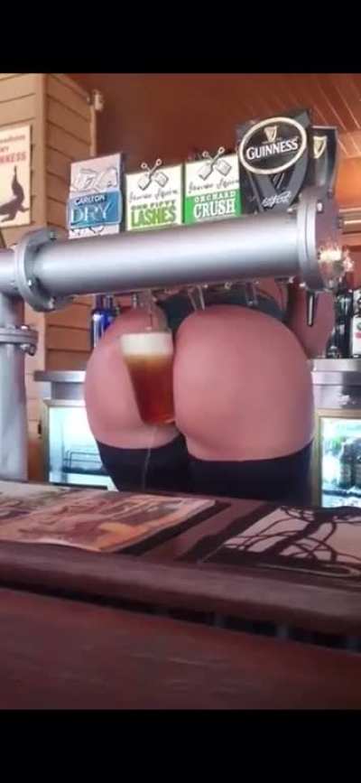 i see weatherspoons is open again .