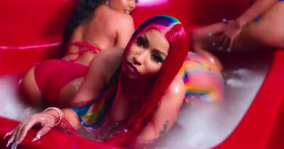 Nicki's legendary music vid/boobs