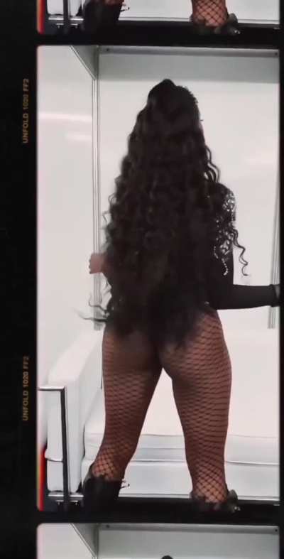 Iza