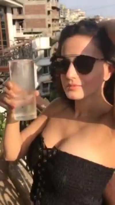 Ameesha Patel 