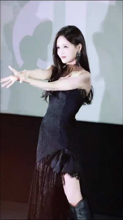 Li Yi Tong