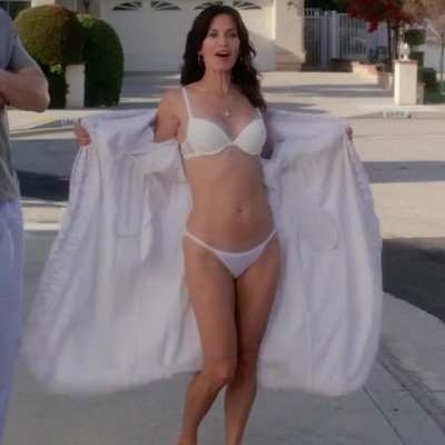 Courtney Cox