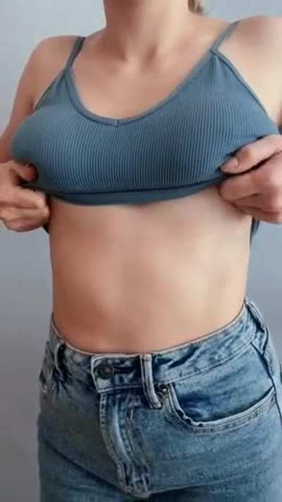 Can you lick my nipples? 😈 (drop)