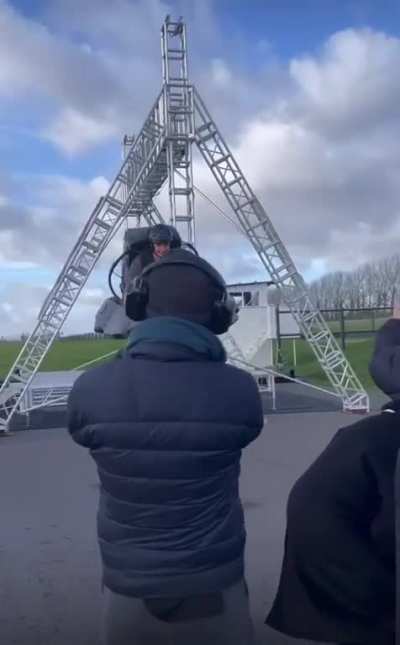 The 360° camera spin is executed flawlessly, not to mention the buttery-smooth subject tracking