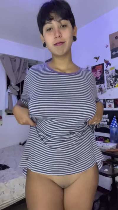 Fluffy tummy [gif]