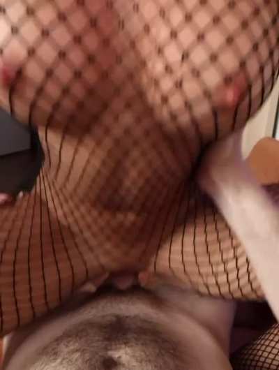 Grippy lips riding on a thick cock
