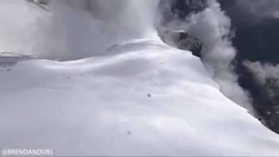 Flying between the mountains in this wingsuit