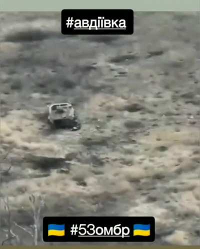Ukrainian kamikaze drone hits Russian infantry west of Avdiivka, November 2023 (music from source) (at 48.11268, 37.68267)