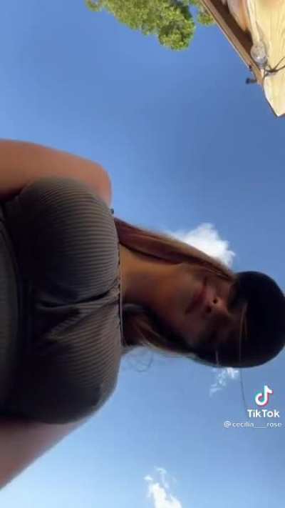 look at those tits