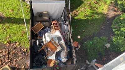 Wanted to share a short vid of my neighbor’s home being thrown out after losing her job to covid and being evicted. She’s a very nice lady, been here for years - my heart broke at 8am waking up to shattering