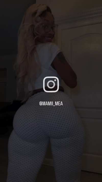Damn baddie