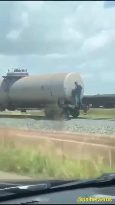 Momento pornô do dia: WTF?