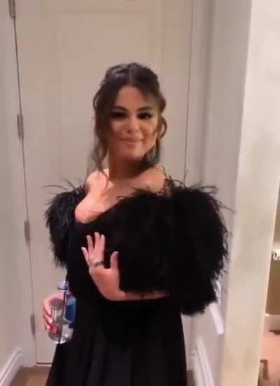 Would you be able to keep your eyes or hands off her as her date?