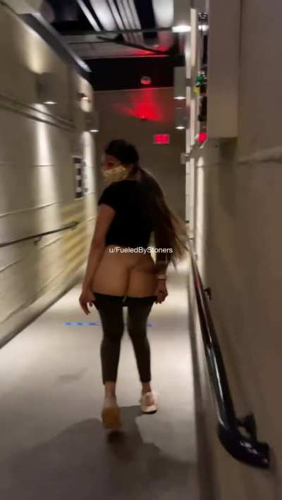 Like theme park booty? (Not sure what ride/park this is)