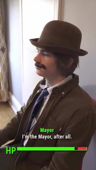 Mayor, enforcer of lãw.