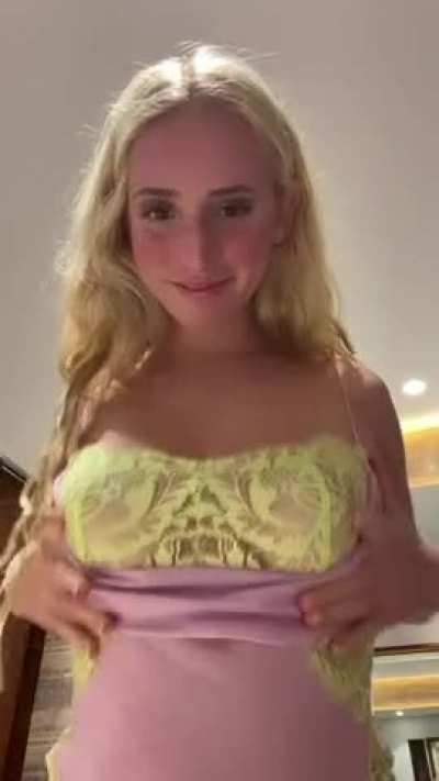 I just wanted to show you my new top, and of course my boobs