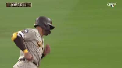 [Highlight] [Highlight] Trent Grisham homers to make it 5-0 Padres.