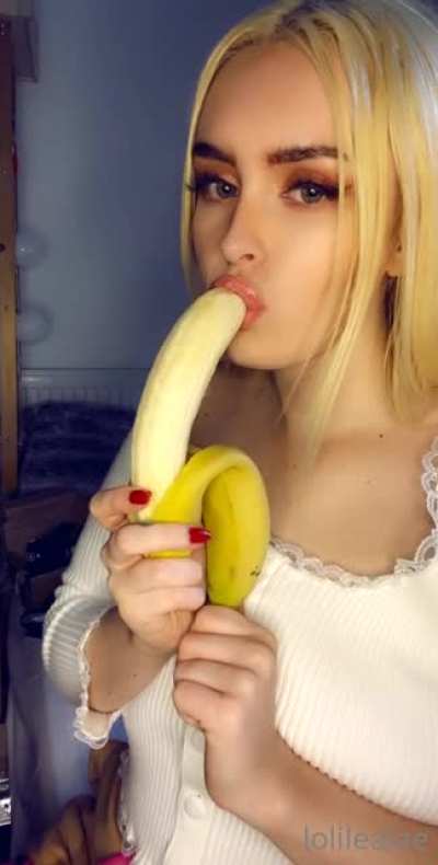 🍌 @leastayspeachy
