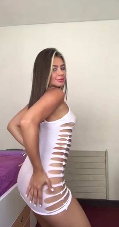 Showing you some ass curves