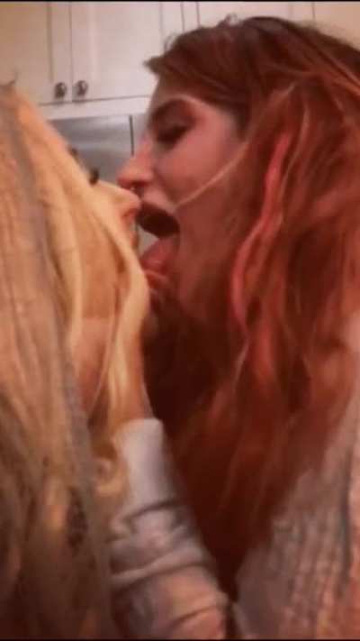 Bella Thorne