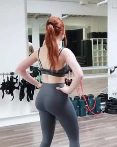 Madelaine Petsch's body is fucking built for DP