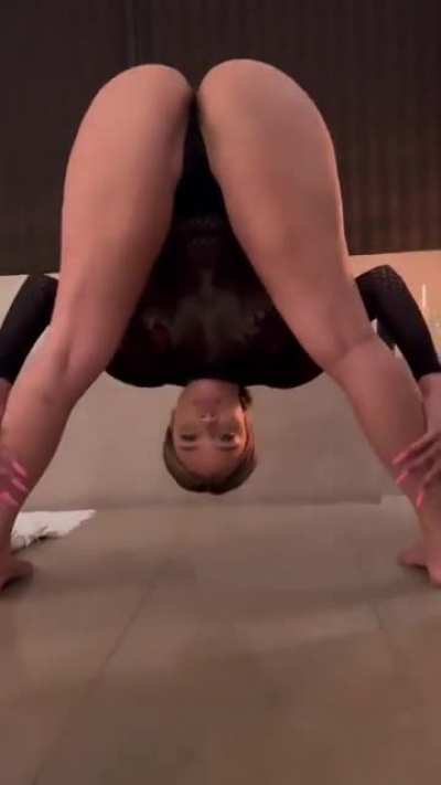👀