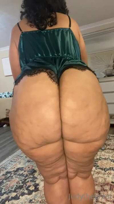 Judy just have ASS for days I don’t care I’ll take my chances to tackle that Booty