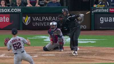 [Highlight] The Guardians fail to turn a double play on an AJ Pollock ground ball, allowing the White Sox to score two and take a 3-1 lead in the 6th