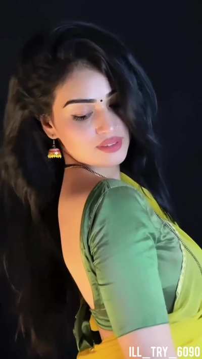 Pratiksha Aunty 