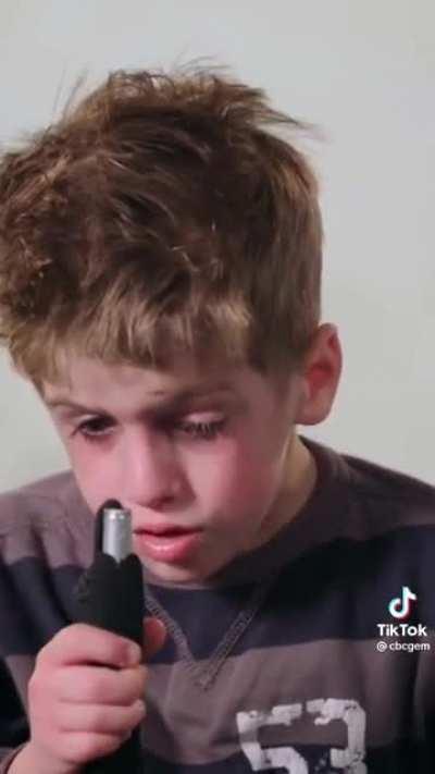 2 boys talking about their disabilities