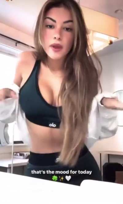 super hot insta story