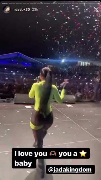 This nigga nas really hit the jackpot😭🔥