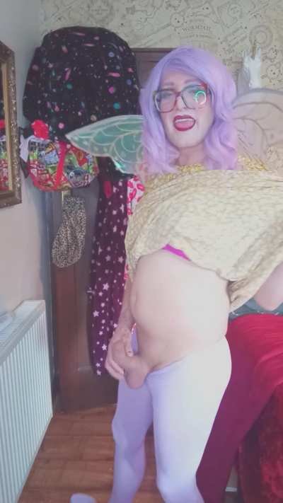 When the cute lil fairy turns out to be hung