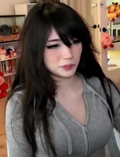 Emiru stream comp