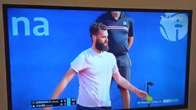 Benoit Paire really wanted to go home (tank-job)