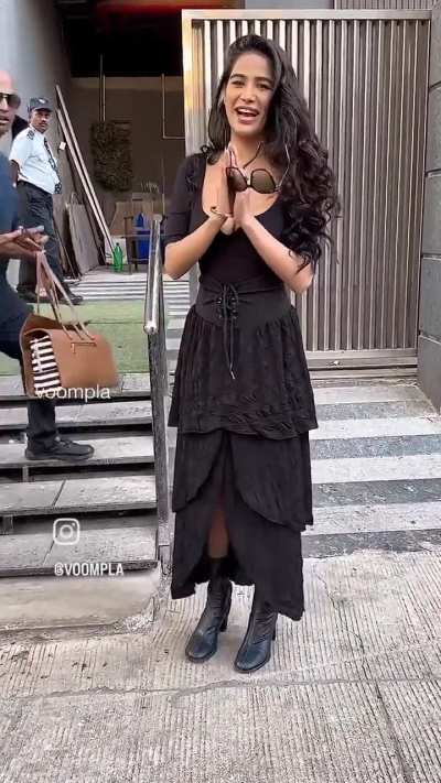 No bra 🔥
