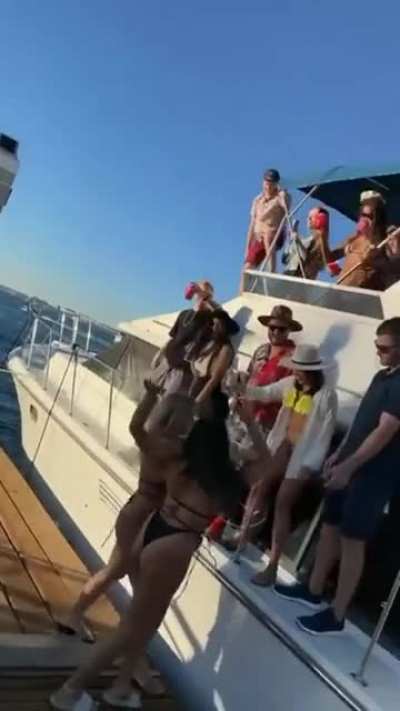 She decide to swim