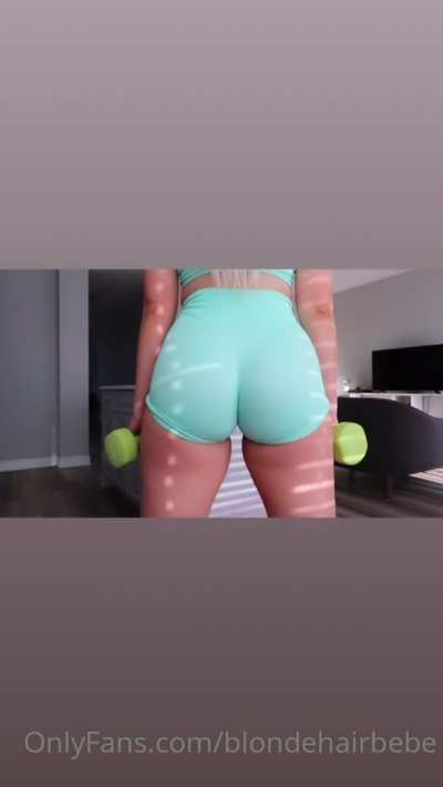 p@ige booty cheeks