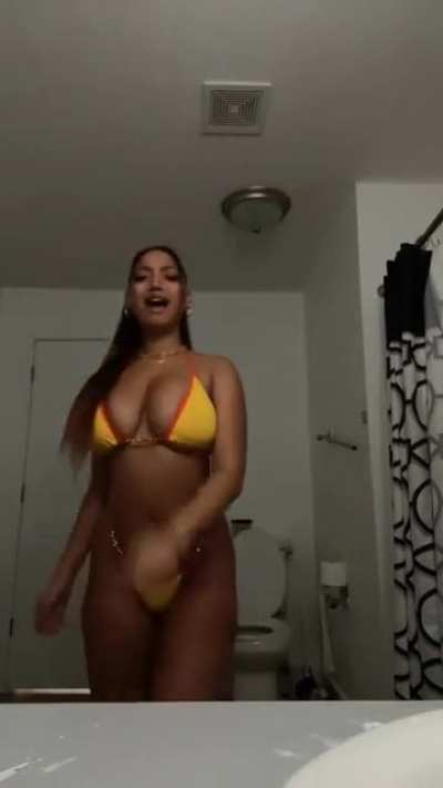 the body on this girl is insane and she's got some milkers, she's so hot🔥