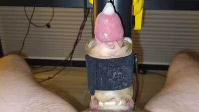 No mercy for my magnum condomed cock - I lasted 55 minutes until I lost to the handy fleshlight [OC]