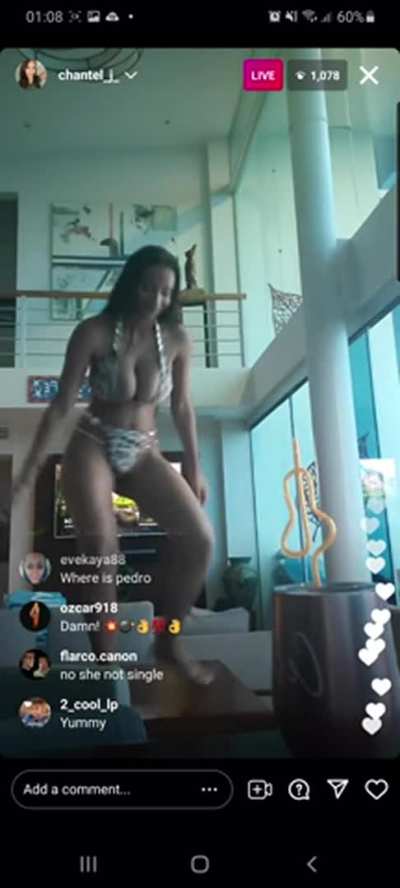 Bikini Twerking