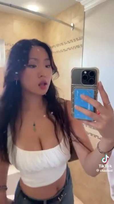 @chaelani