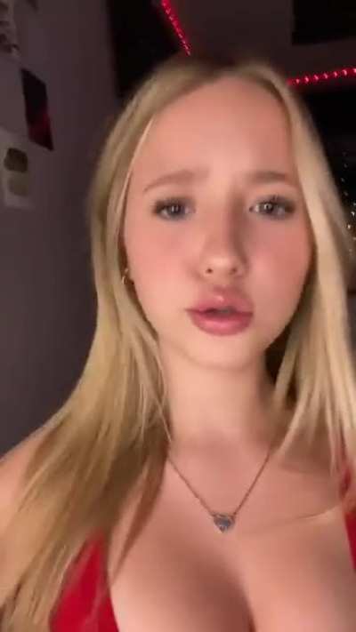 You’re a Phoebe addict aren’t you gooner?🤭
