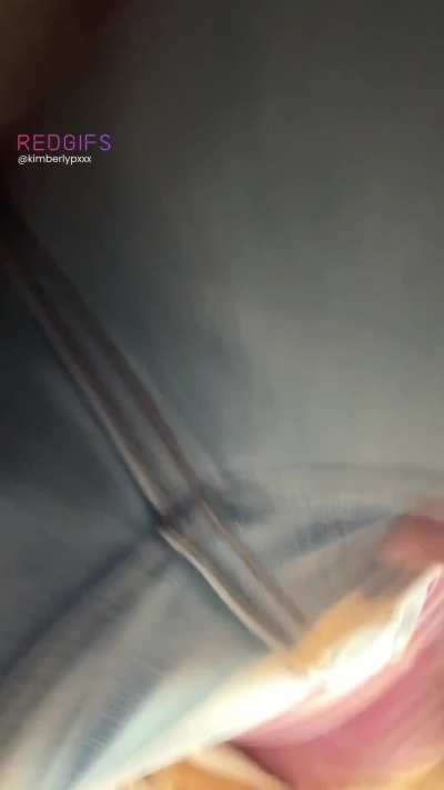 /u/ki<wbr>mberl<wbr>ypxxx - 🔊Sound on! Having an orgasm at breakfast and no one knows 😏 [gif]