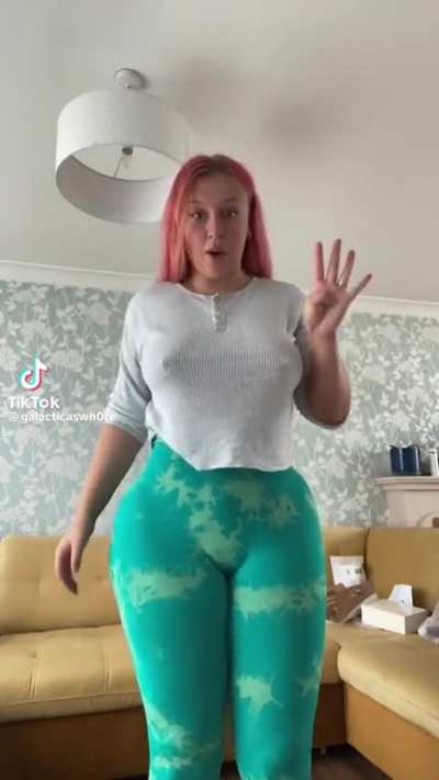 👸👸