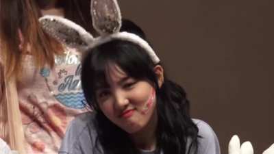 Twice - Nayeon (self<wbr>-expl<wbr>ainin<wbr>g) fan service