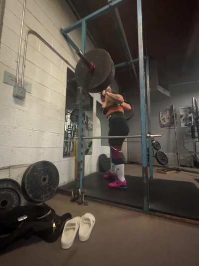 3 plate girl in the gym, 3 hole slut in the bedroom [f]