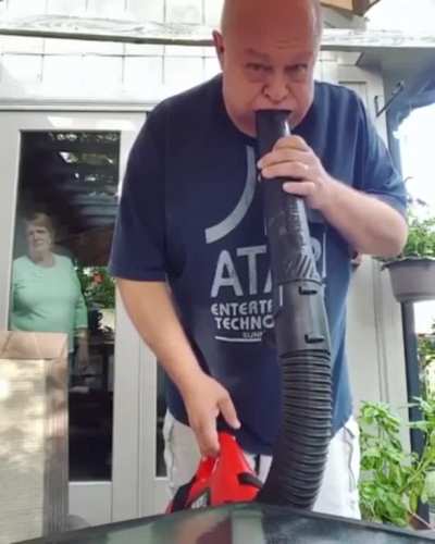 Wife catches husband getting blown