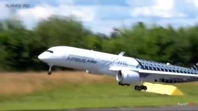 This guy made a great real plane, it took him 6 months