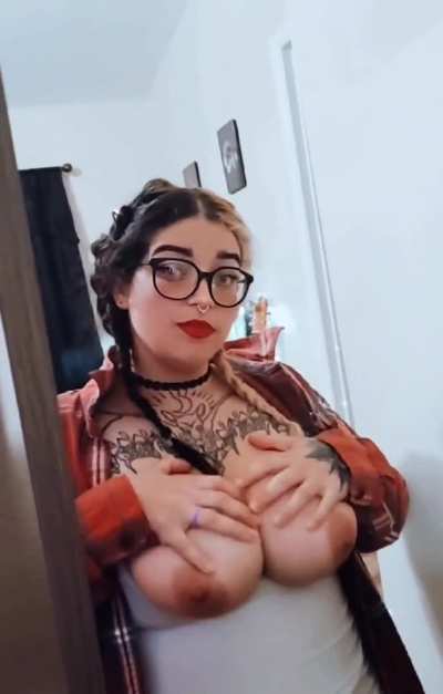 Are mirror vids still a thing?